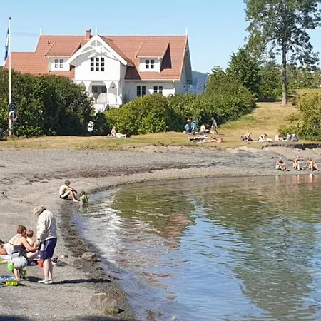 5 Bedroom Spectacular View & Charming House In Vollen Centre *