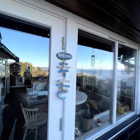 5 Bedroom Spectacular View & Charming House In Centre Vollen