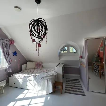 5 Bedroom Spectacular View & Charming House In Vollen Centre