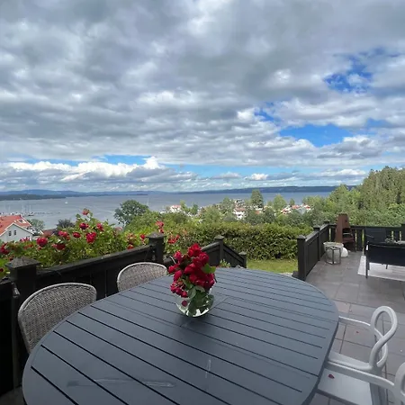 Villa 5 Bedroom Spectacular View & Charming House In Vollen Centre Vollen (Akershus)