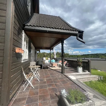 5 Bedroom Spectacular View & Charming House In Vollen Centre