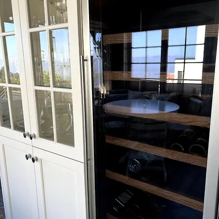 别墅 5 Bedroom Spectacular View & Charming House In Vollen Centre