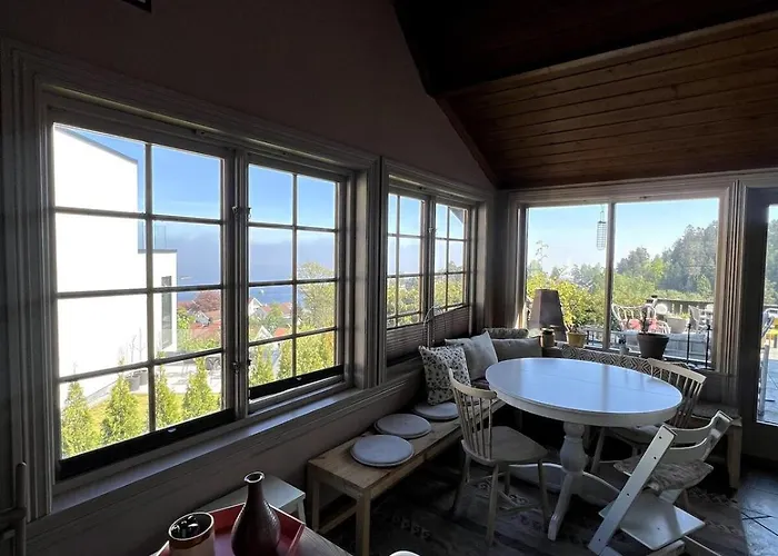 5 Bedroom Spectacular View & Charming House In Vollen Centre