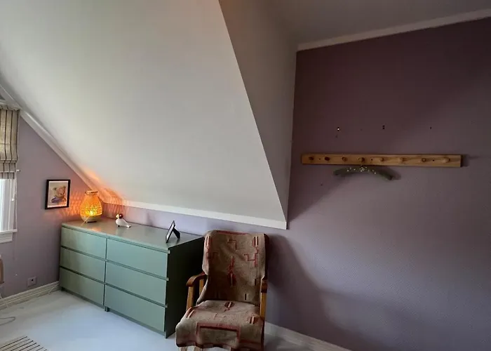 5 Bedroom Spectacular View & Charming House In Vollen Centre