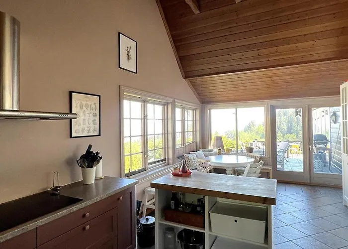 5 Bedroom Spectacular View & Charming House In Vollen Centre Vollen (Akershus)