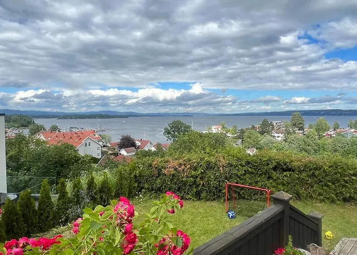 וילה 5 Bedroom Spectacular View & Charming House In Vollen Centre