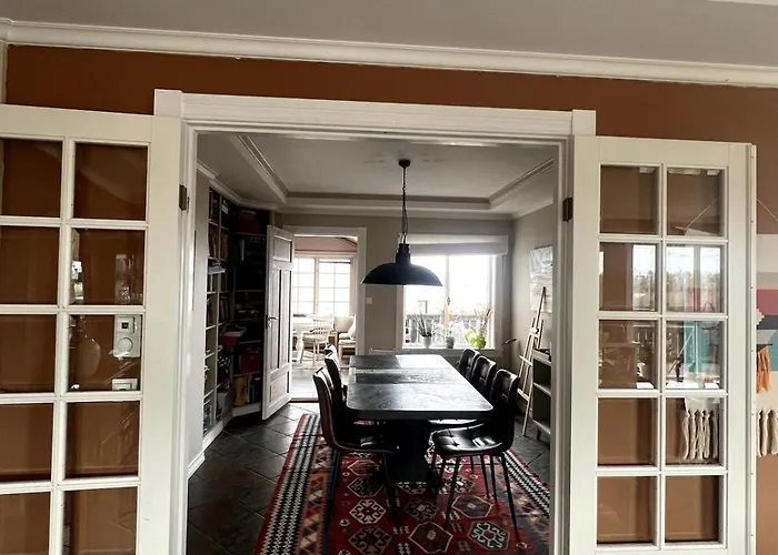 וילה 5 Bedroom Spectacular View & Charming House In Vollen Centre *