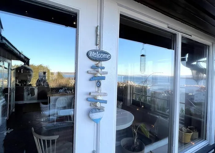 5 Bedroom Spectacular View & Charming House In Vollen Centre Vollen (Akershus)