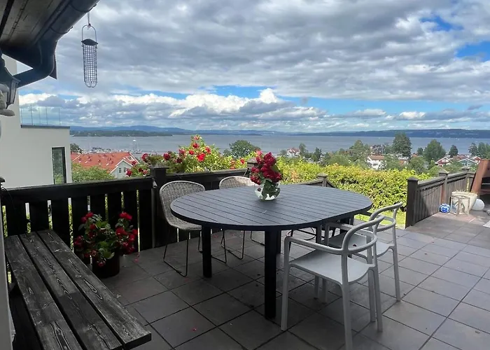 빌라 5 Bedroom Spectacular View & Charming House In Vollen Centre