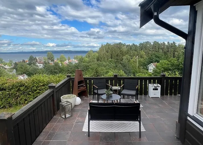 5 Bedroom Spectacular View & Charming House In Vollen Centre * Vollen (Akershus)