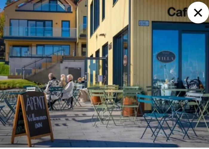 빌라 5 Bedroom Spectacular View & Charming House In Vollen Centre *