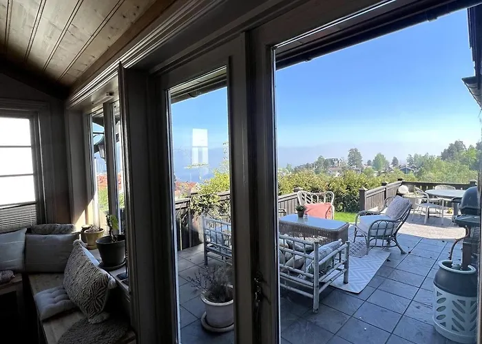 5 Bedroom Spectacular View & Charming House In Vollen Centre 빌라 *